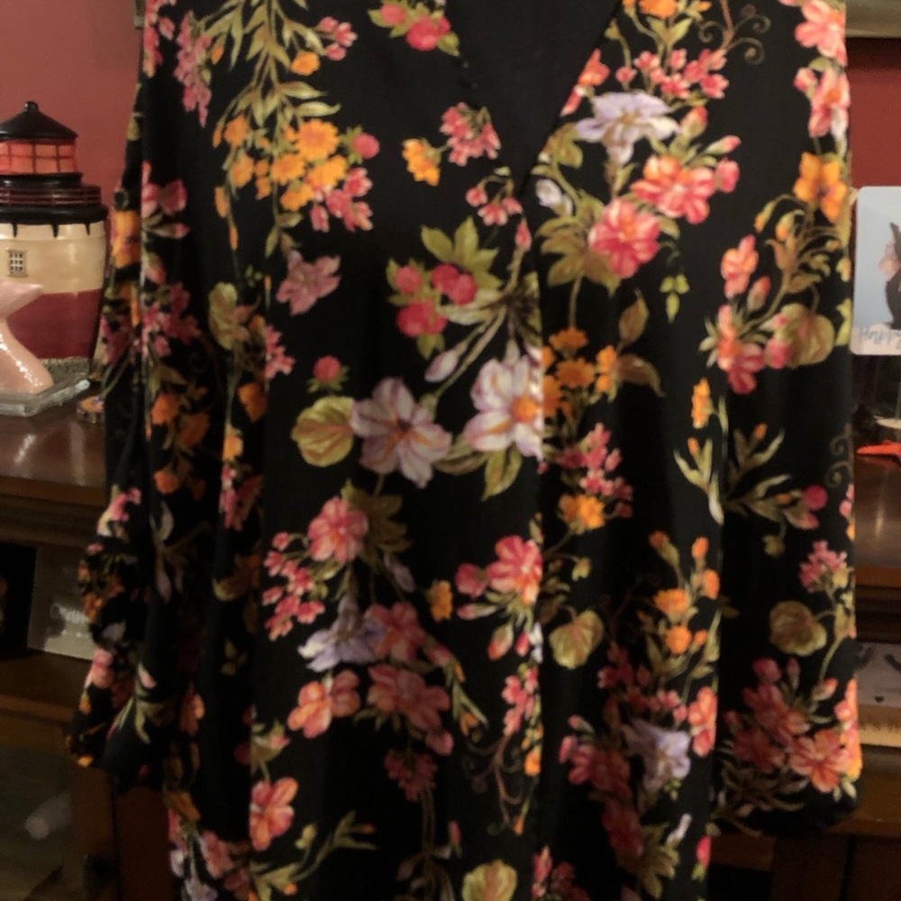 Black Floral Kimono Robe with Pink & Yellow Blooms - Picture 9 of 15